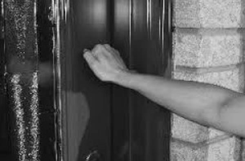 Ketukan Misterius di Sukabumi