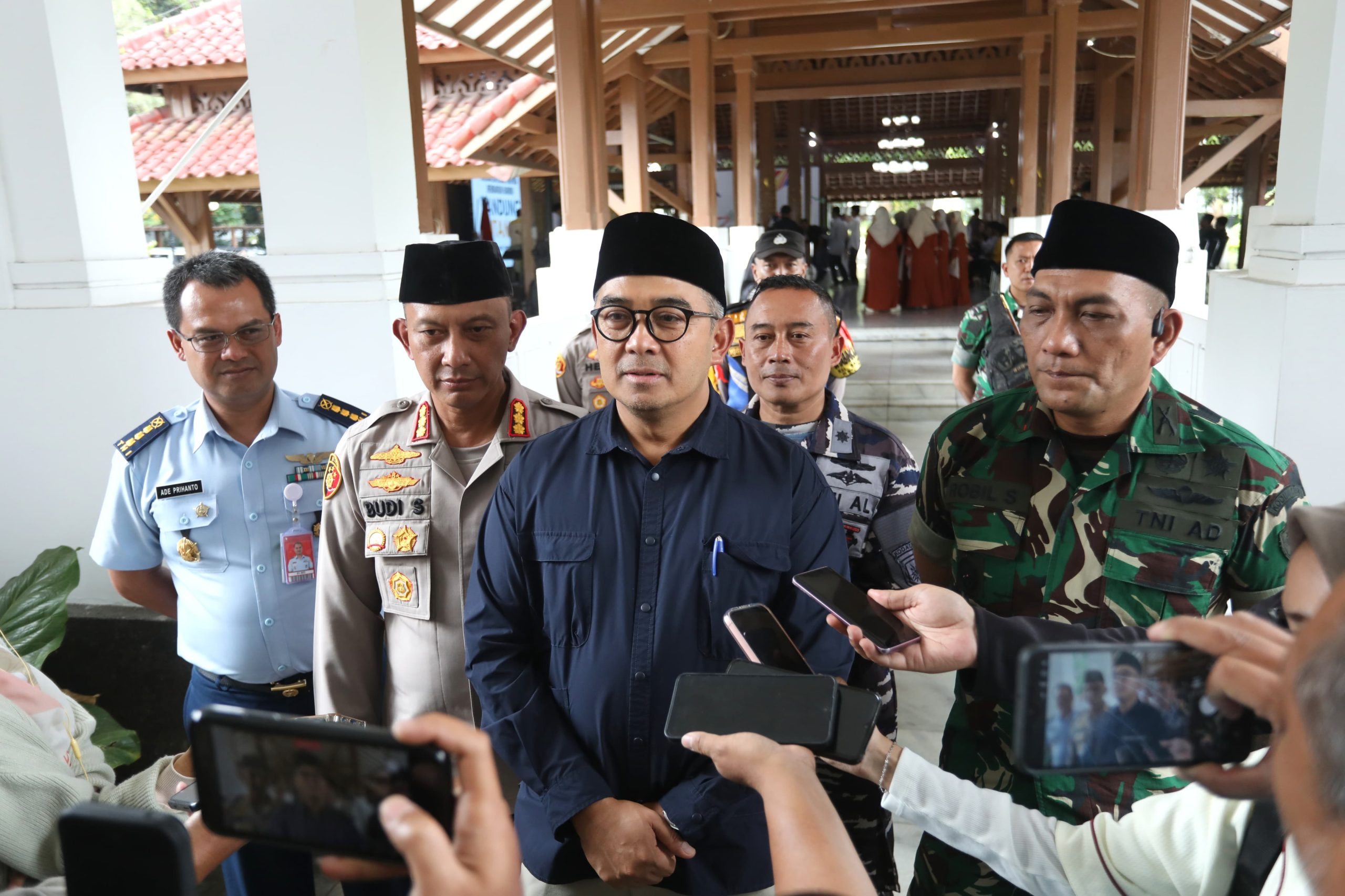 Walikota Bandung mengaskan pelarangan menyalakan kembang api di Tahun Baru 2026